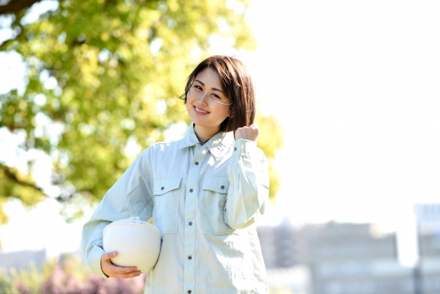 作業服の女性