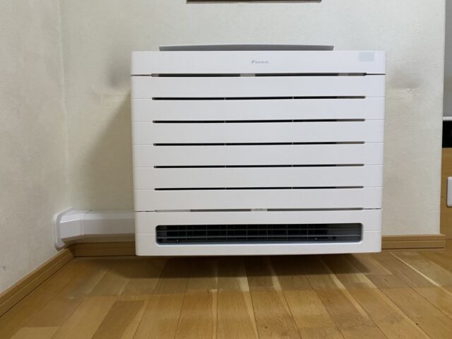 床置きエアコン