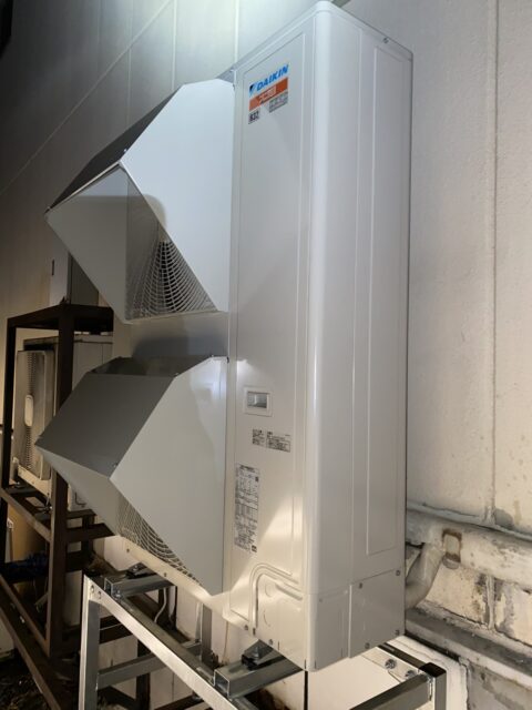 エアコン室外機交換